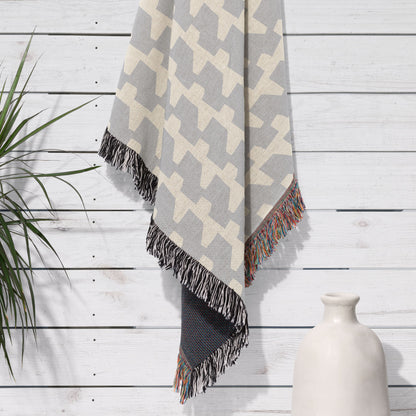 Waves - Jacquard Woven Blanket